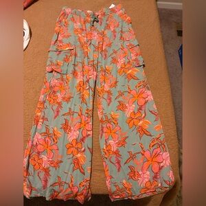 Roxy Brand Floral Women's Pants - Multicolor